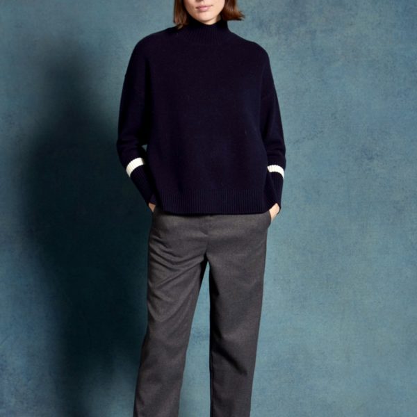 Bella Jones : Pull Century Navy – Image 2