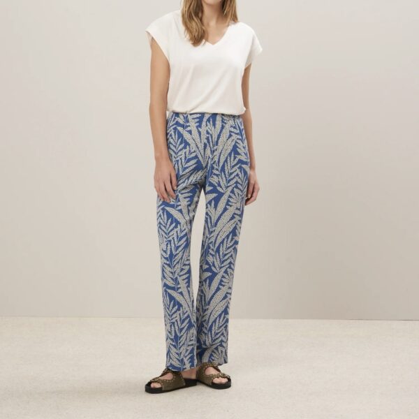 Hartford : Pantalon Prunelle crêpe de viscose imprimé bleu