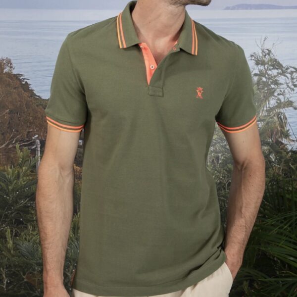 Vicomte Arthur : Polo PHIO vert romarin logo fluo – Image 3