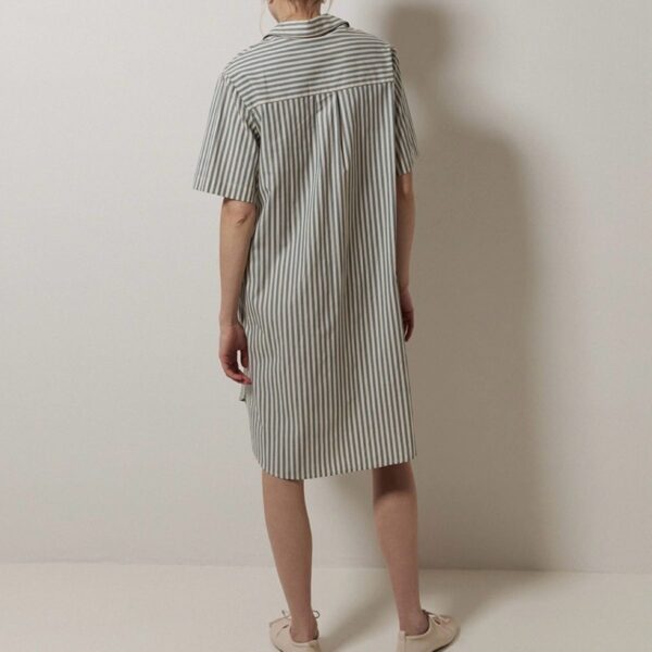 YERSE : Robe courte à rayures verte. – Image 3
